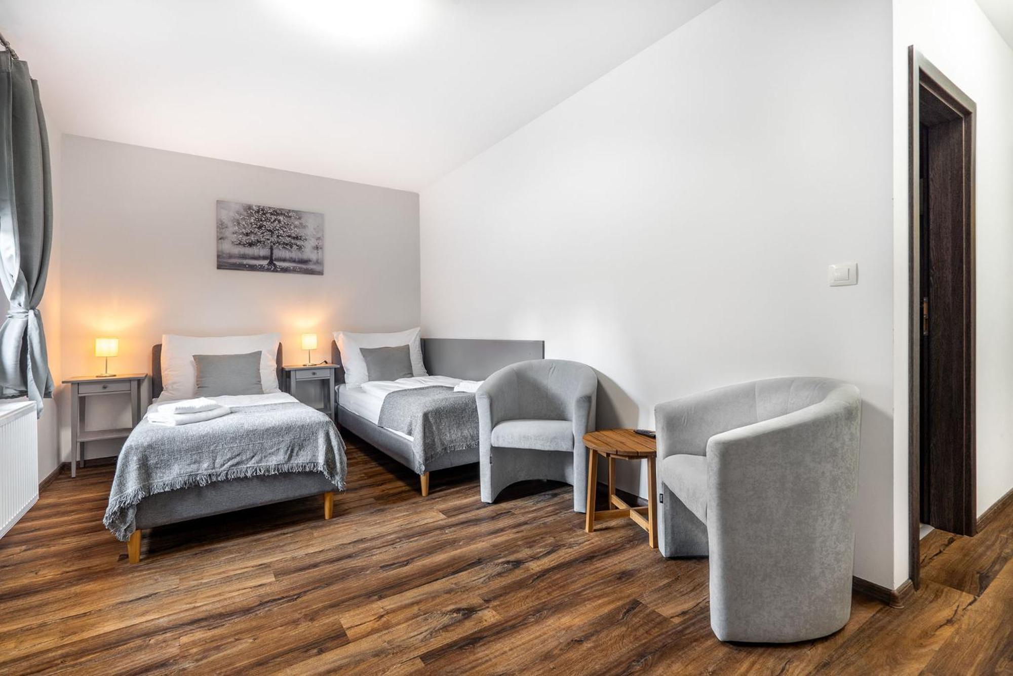 Room Mesi Rozvadov Buitenkant foto